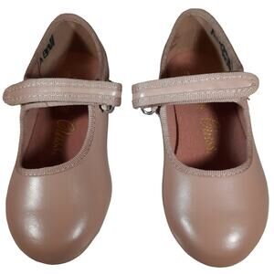 Dance Class Mary Jane style Girls tap shoes, tan Size 9, Preowned
